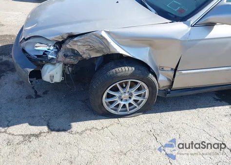 2000 Honda Civic Ex z USA, uszkodzony, nr VIN 2HGEJ864XYH584606